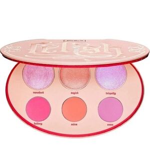 Kay von d fetish palette